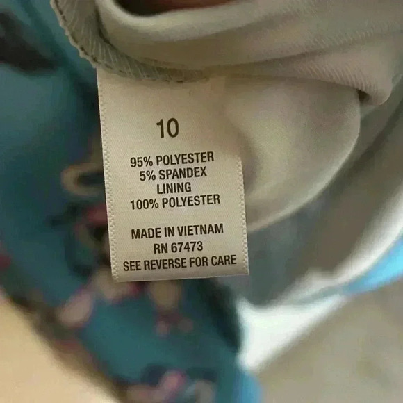 Roz and Ali Blue Floral A-Line Dress - Size 10 - With Pockets! - Picture 7 of 9